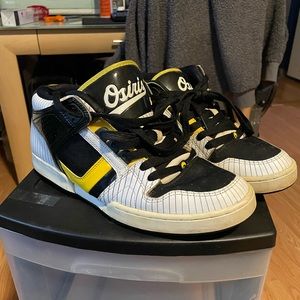 Osiris men’s shoes. Pittsburg baseball theme size 12